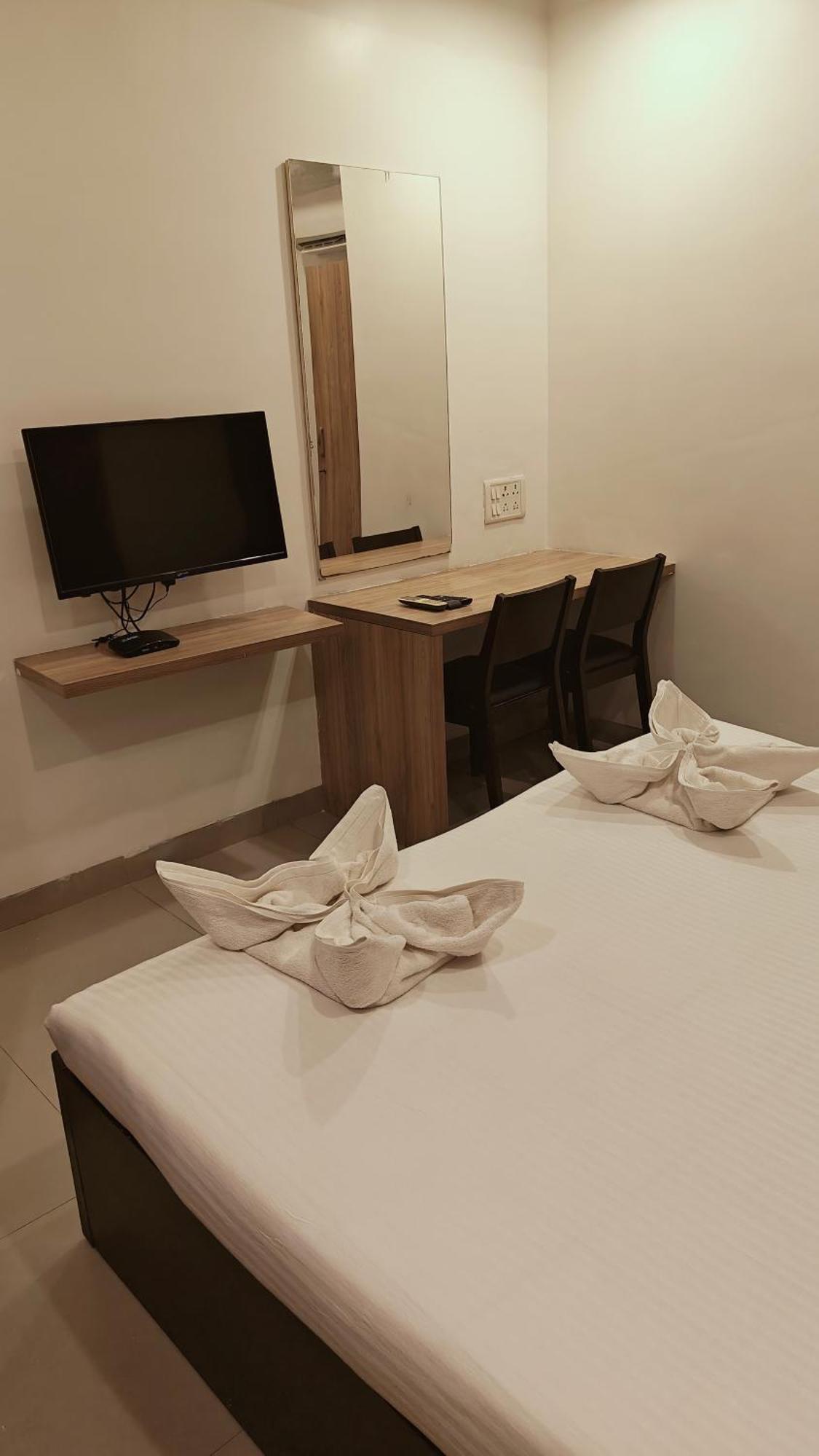 Angson Apartment Chennai Exterior foto
